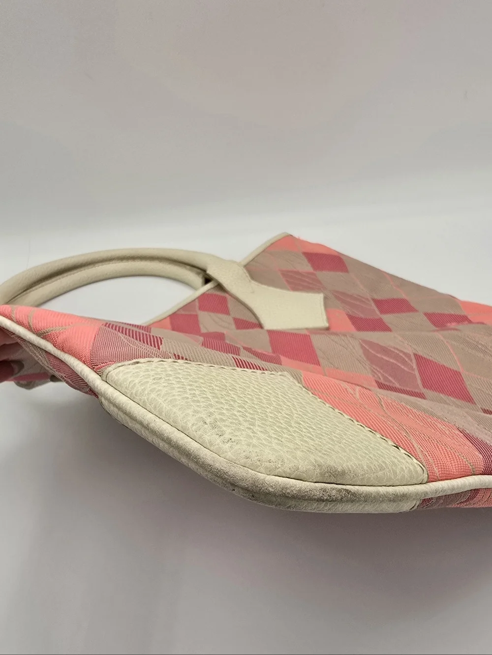 Vivienne Westwood Coral Pink Argyle Tote with Cream Trim - Picture 4 of 9